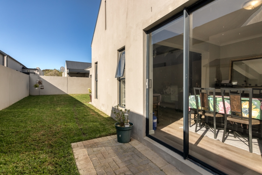 3 Bedroom Property for Sale in Aan de Wijnlanden Western Cape